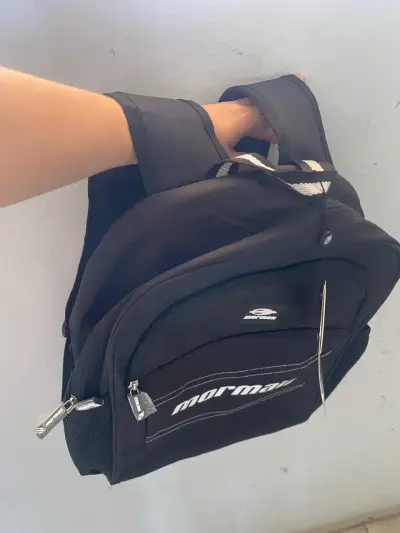 Mochila negra Mormaii con múltiples compartimentos - miniatura 3