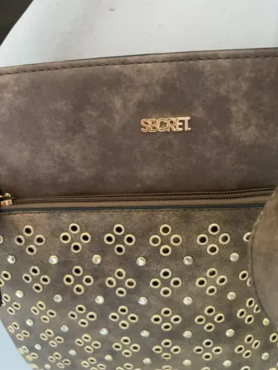Cartera marrón con detalles dorados Secret - miniatura 2