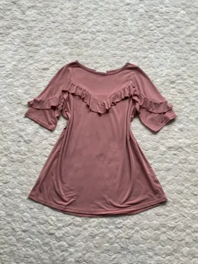 Polera rosa con volantes para mujer - miniatura 1
