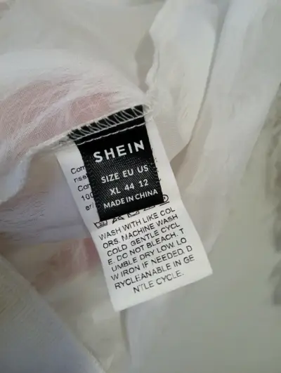 Chaqueta de flecos blanca Shein talla XL - miniatura 2