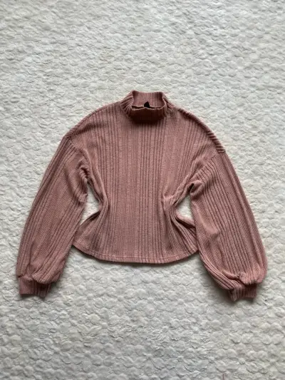 Suéter oversize de punto rosa con cuello medio - miniatura 1