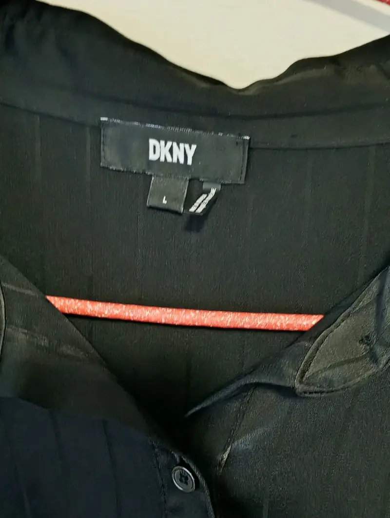 Blusa negra de manga larga DKNY con nudo - 4