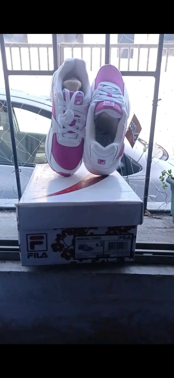 Zapatillas Fila Mindblower Mujer Blancas y Rosadas - 3