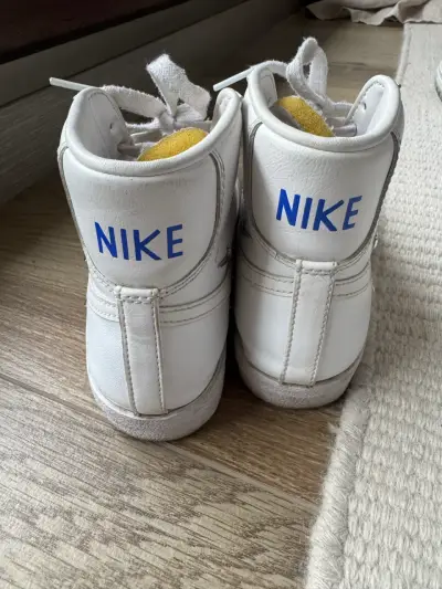 Zapatillas blancas Nike Blazer talla 37 - miniatura 4