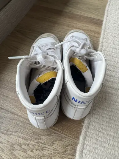 Zapatillas blancas Nike Blazer talla 37 - miniatura 5