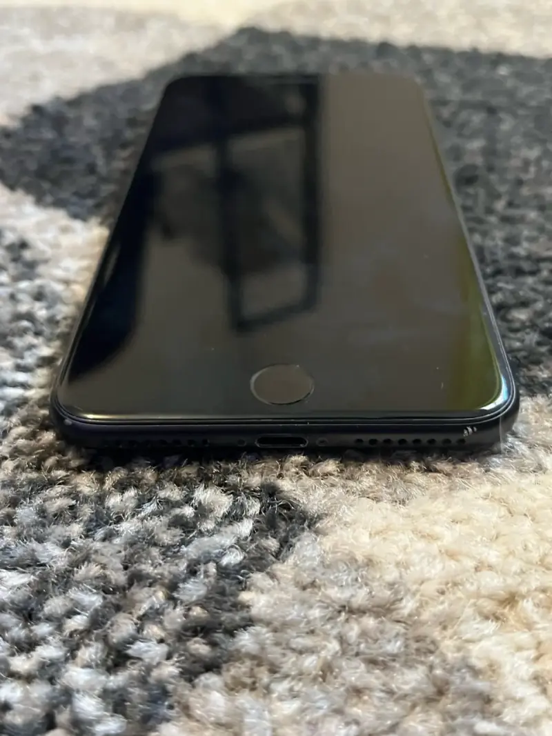 iPhone 7 Plus 32GB - 6