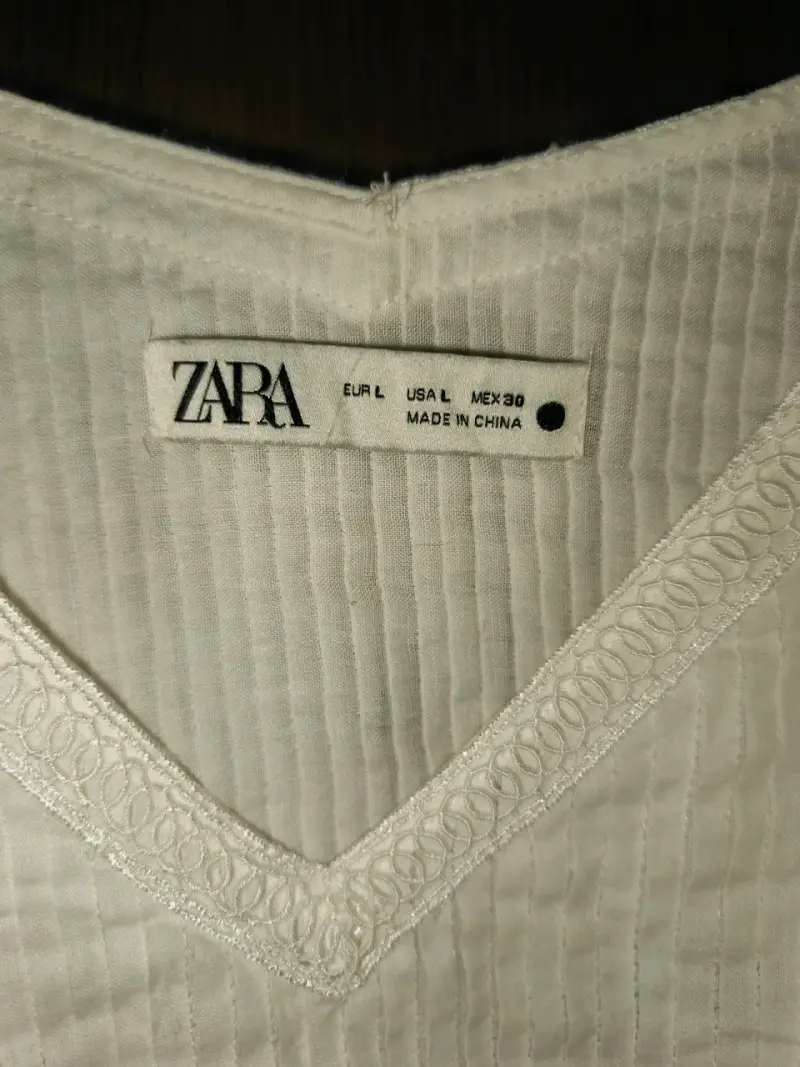 Blusa de tirantes blanca con encaje Zara - 2