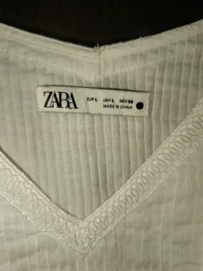Blusa de tirantes blanca con encaje Zara - miniatura 2
