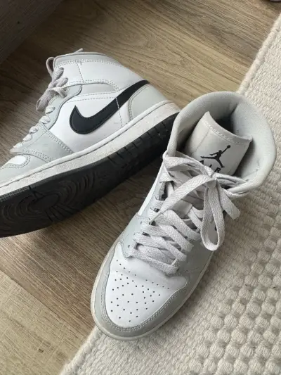 Zapatillas Nike Air Jordan 1 Mid talla 37 - miniatura 3