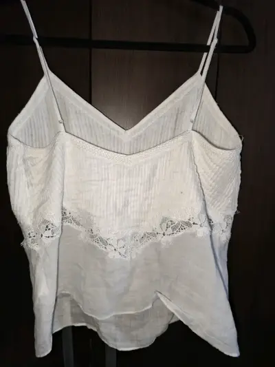 Blusa de tirantes blanca con encaje Zara - miniatura 4