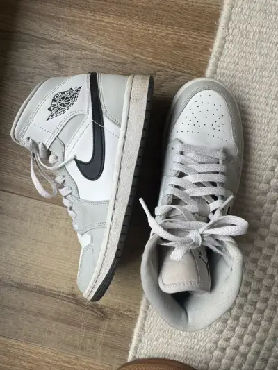 Zapatillas Nike Air Jordan 1 Mid talla 37 - miniatura 4