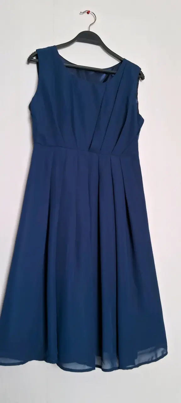 Vestido azul sin mangas elegante - 1