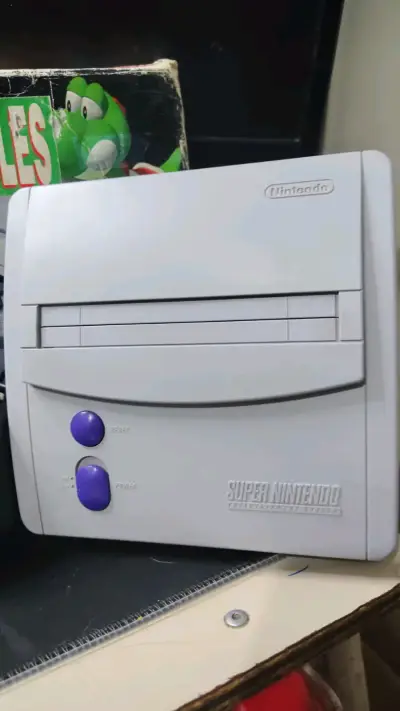 Consola Super Nintendo con control y juego - miniatura 2
