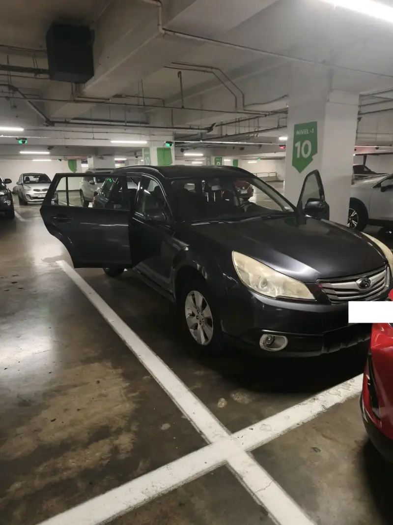Subaru Outback 2010 en buen estado - 3