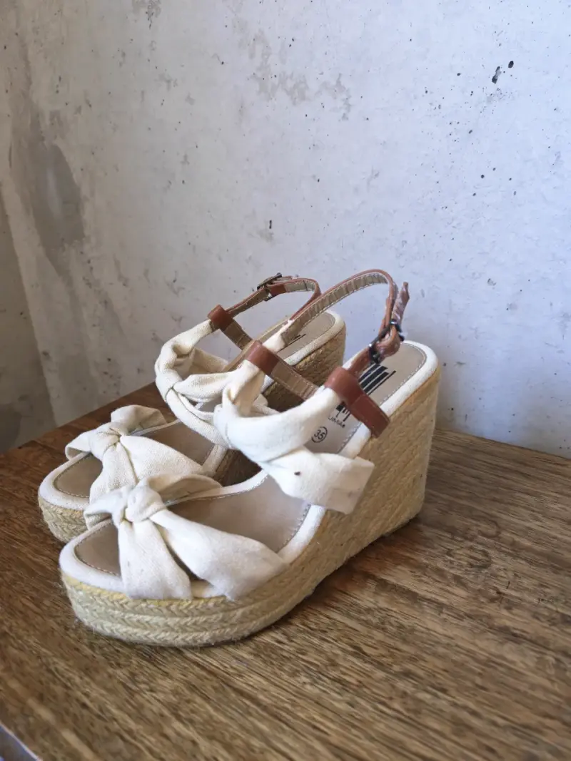 Sandalias de cuña Alquimia con lazo beige - 2
