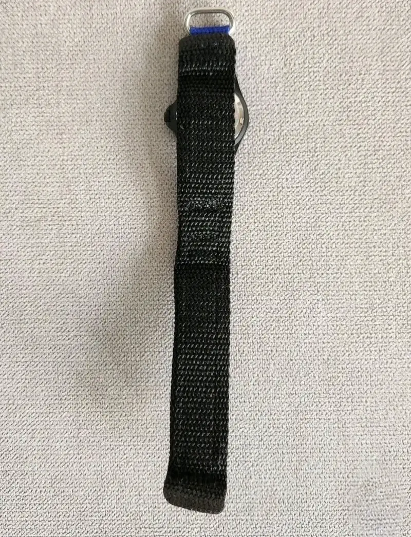 Reloj marca Ted Lapidus - 2