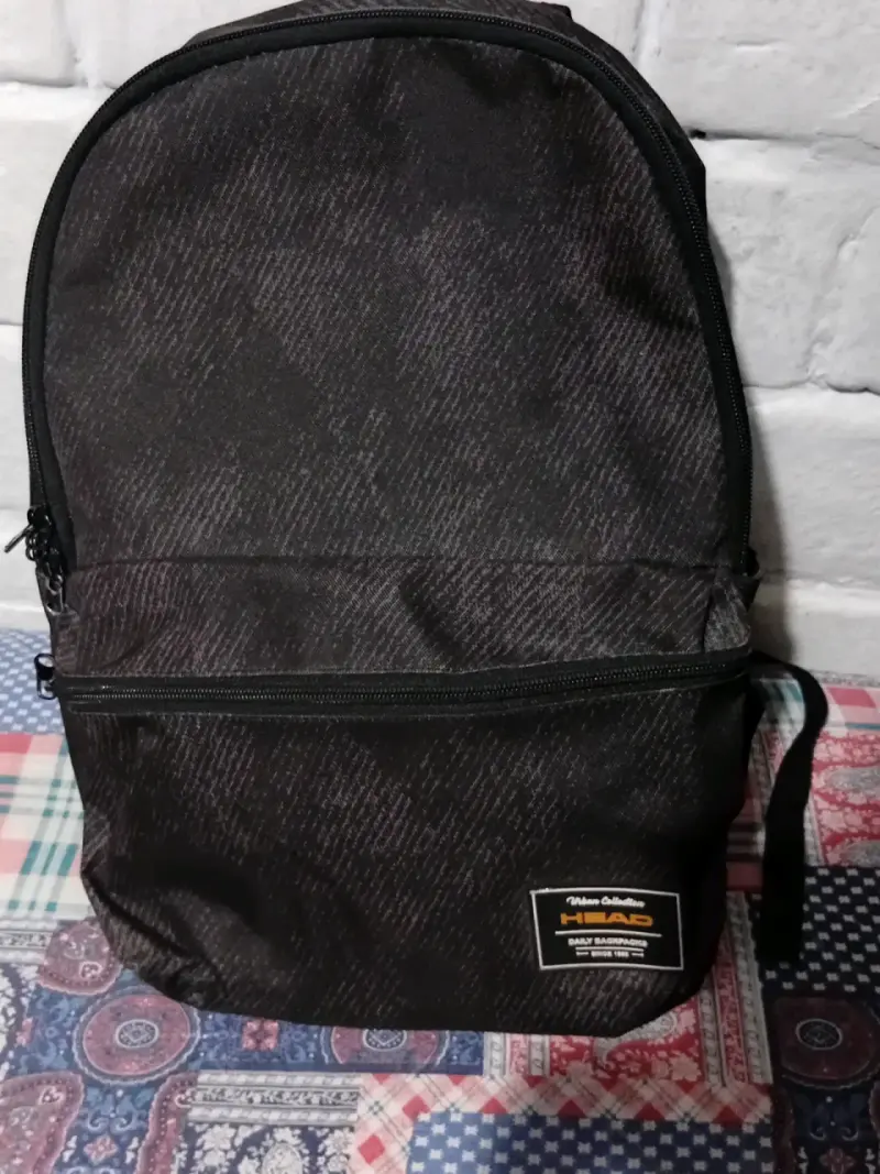 Mochila negra Head y mochila Bubba - 1