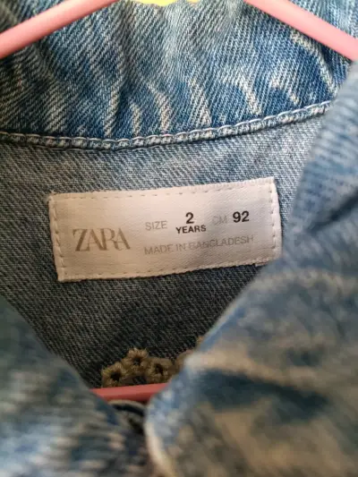 Vestido de mezclilla para niña Zara talla 2 años - miniatura 2