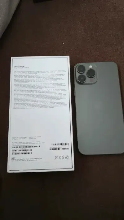 iPhone 15 Pro Max 256GB Gris PARA REPUESTO - miniatura 3