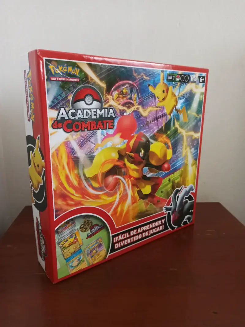 Juego de cartas Pokémon Academia de Combate - 1