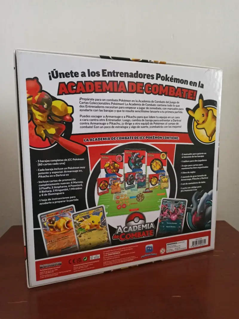 Juego de cartas Pokémon Academia de Combate - 2
