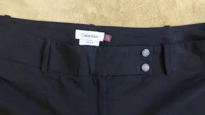 Pantalones negros Calvin Klein curvy fit talla 52 - miniatura 1