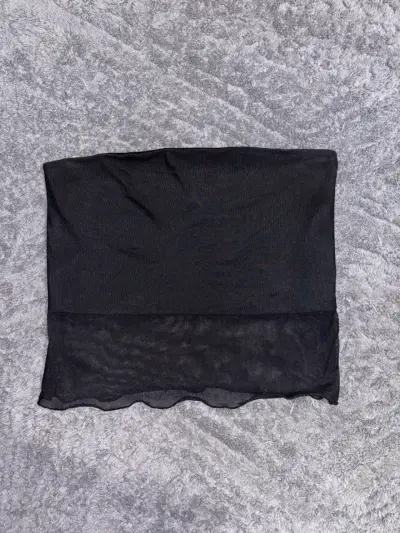 Top strapless negro con detalle de encaje - miniatura 1