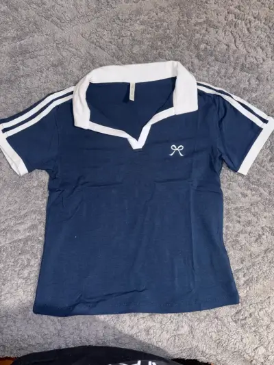 Polera azul con cuello blanco Index Basics - miniatura 1