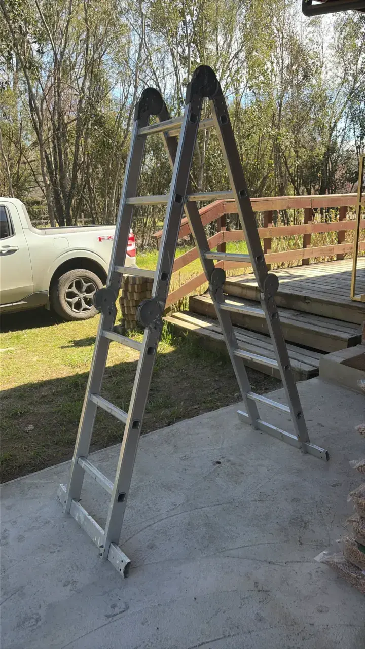 Escalera plegable de aluminio multifuncional - 2