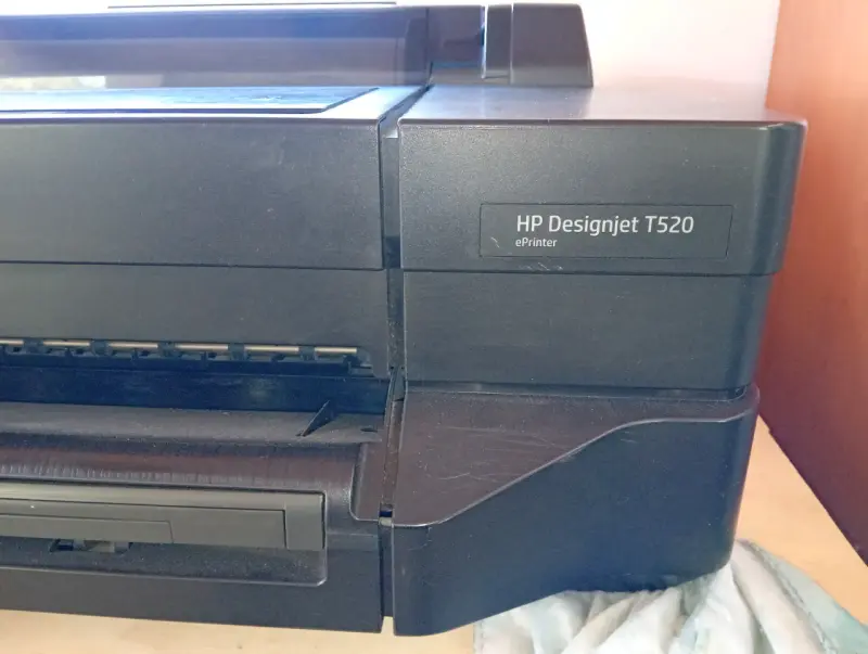Impresora HP Designjet T520 de gran formato - 1