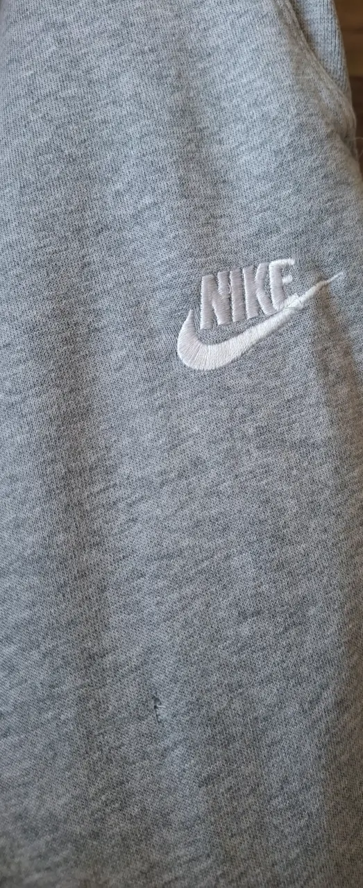 Buzo deportivo gris Nike talla L Niño (12-14) - 3