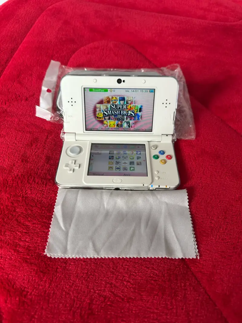 New Nintendo 3Ds edición mario - 3