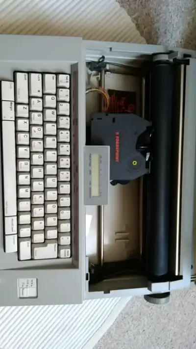 Máquina de escribir eléctrica Smith Corona XD 4600 - miniatura 4
