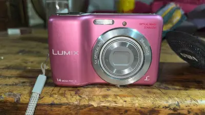 Panasonic Lumix DMC-LS5 Rosada 14MP + Estuche - miniatura 2