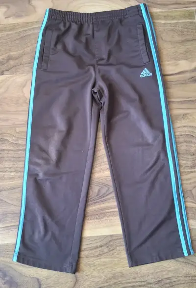 Buzo deportivo Adidas para niños talla 7 - miniatura 1