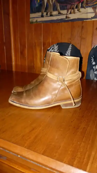 Botines de cuero marrón para hombre - miniatura 1