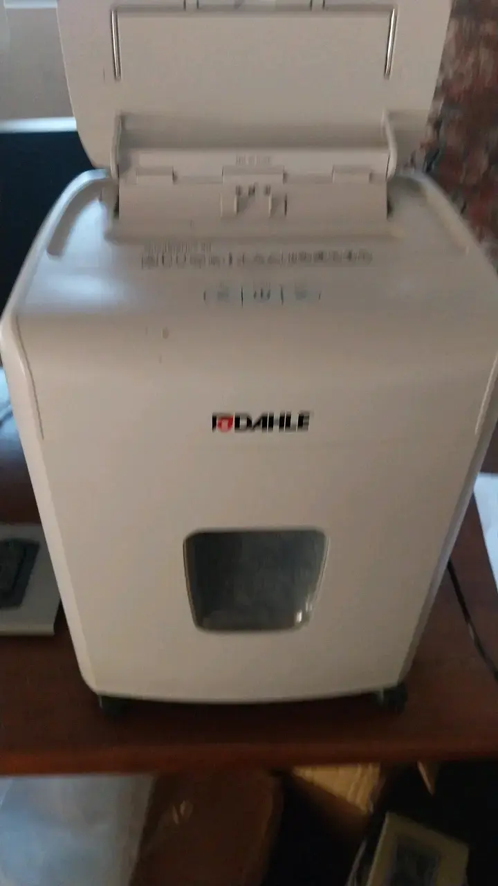 Destructora de Papel Dahle con Ventana