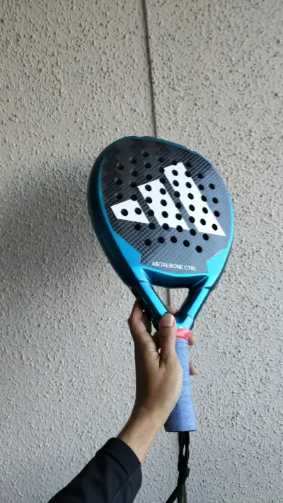 Pala de pádel Adidas Metalbone CTRL azul - miniatura 3