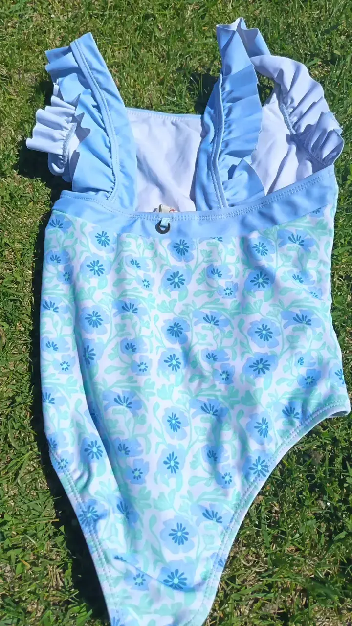 Traje de baño infantil azul con flores - 2