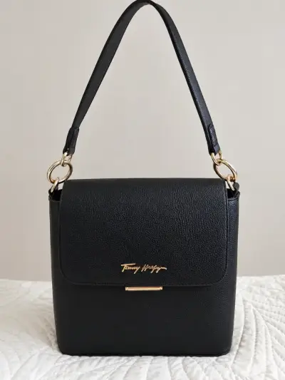 Cartera negra Tommy Hilfiger elegante - miniatura 1