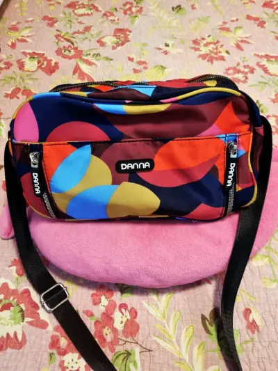 Riñonera Danna multicolor con diseño moderno - miniatura 1