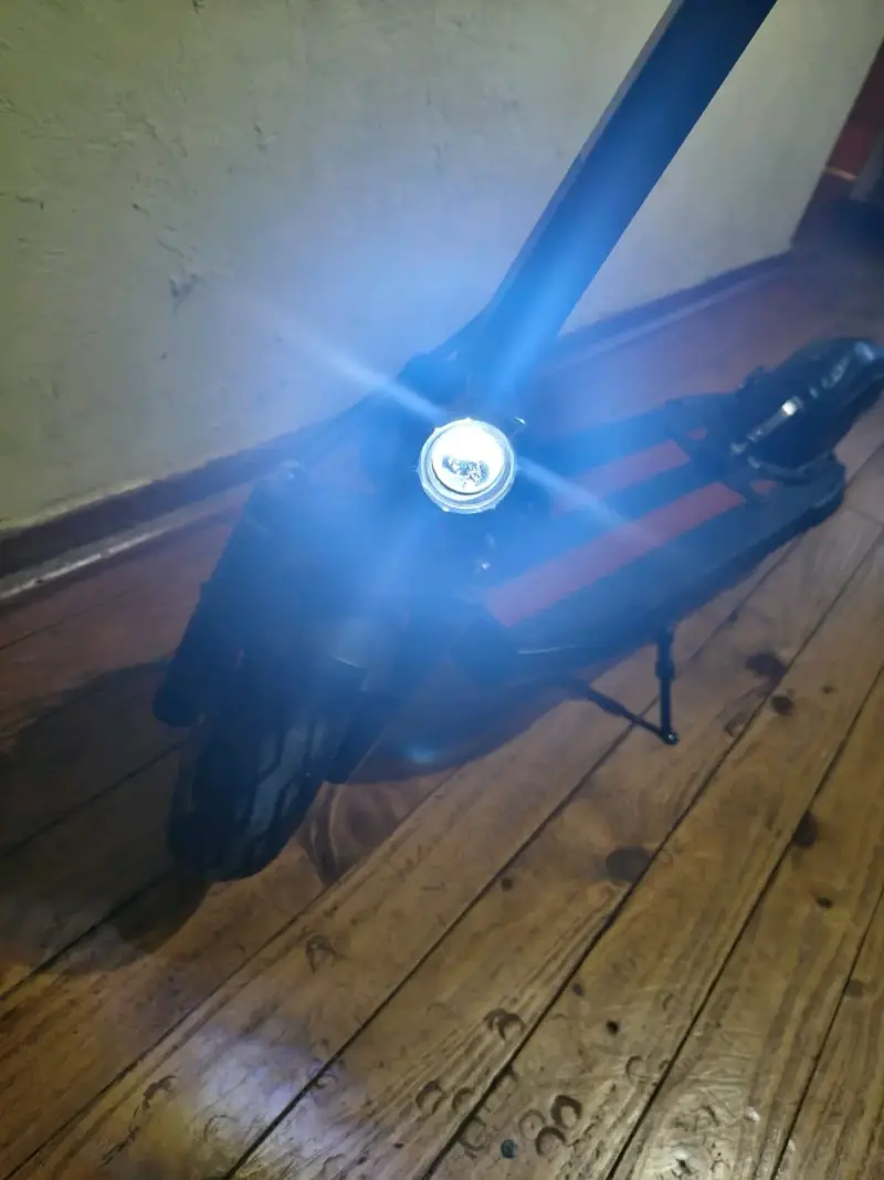 Scooter eléctrico plegable con luz LED - 2