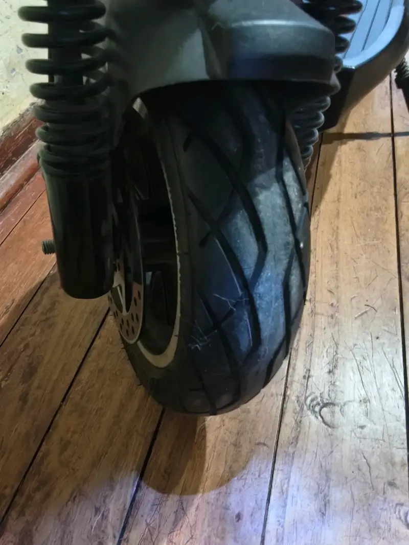 Scooter eléctrico plegable con luz LED - 4