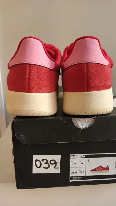 Zapatillas deportivas rojas Adidas Barreda - miniatura 5
