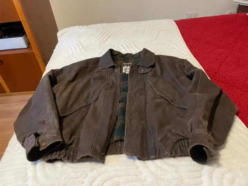 Chaqueta de cuero marrón para hombre