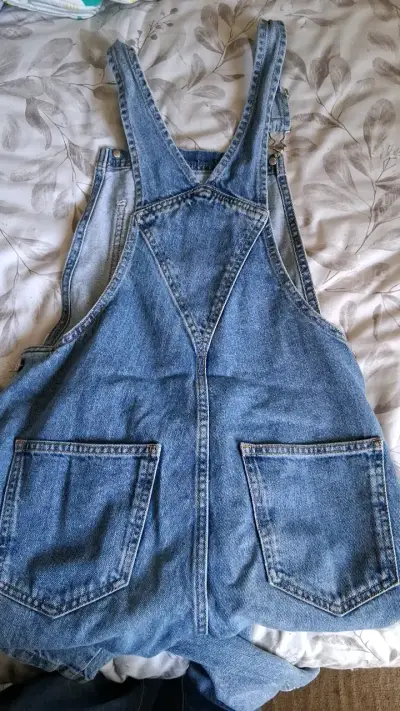 Overol de mezclilla azul para mujer - miniatura 2