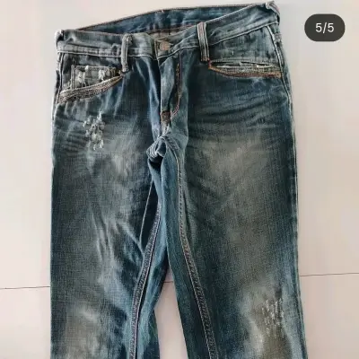 Jeans estilo  desgastado - miniatura 4