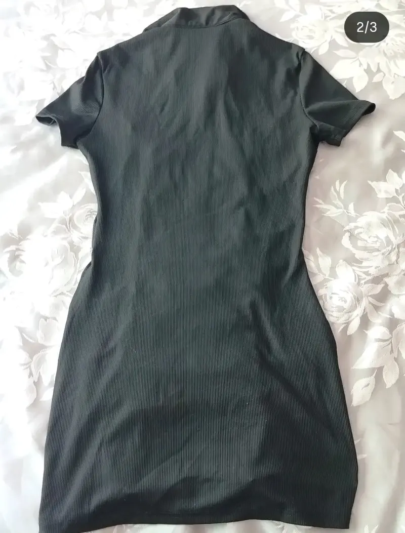Vestido negro ajustado - 2