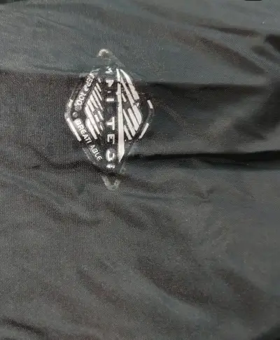 Chaqueta cortaviento  Columbia negra con capucha - miniatura 4