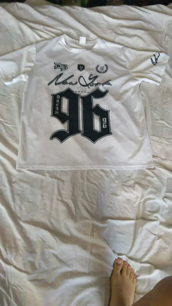 Polera blanca con diseño New York 96 talla L - 1